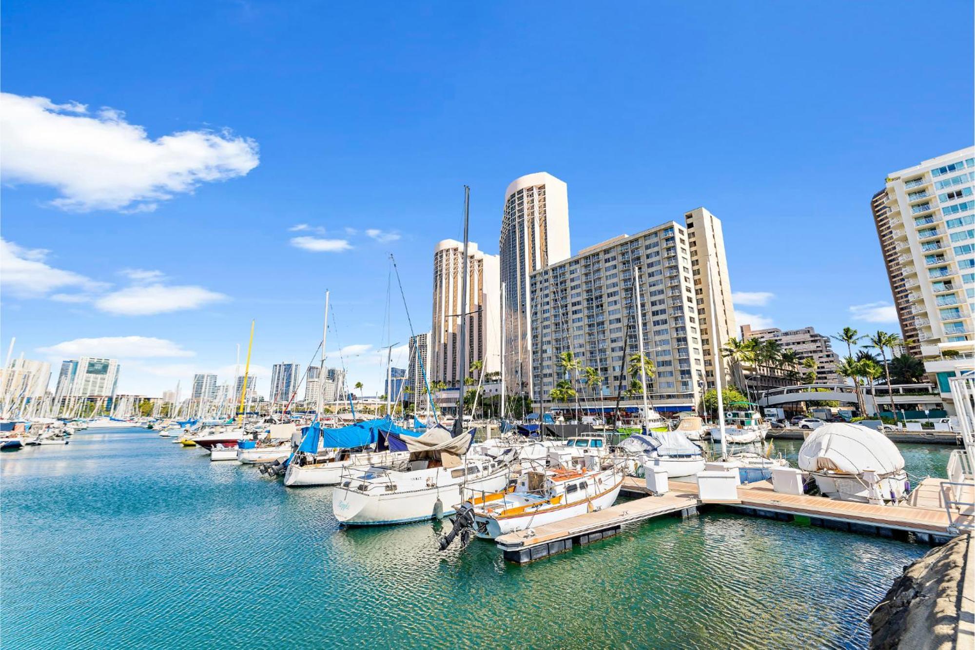 Ilikai Marina 6fl Ocean View & Marina, Renovated Holiday home *