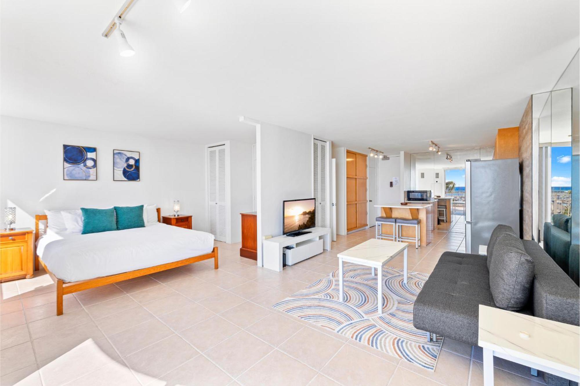 Ilikai Marina 6fl Ocean View & Marina, Renovated *